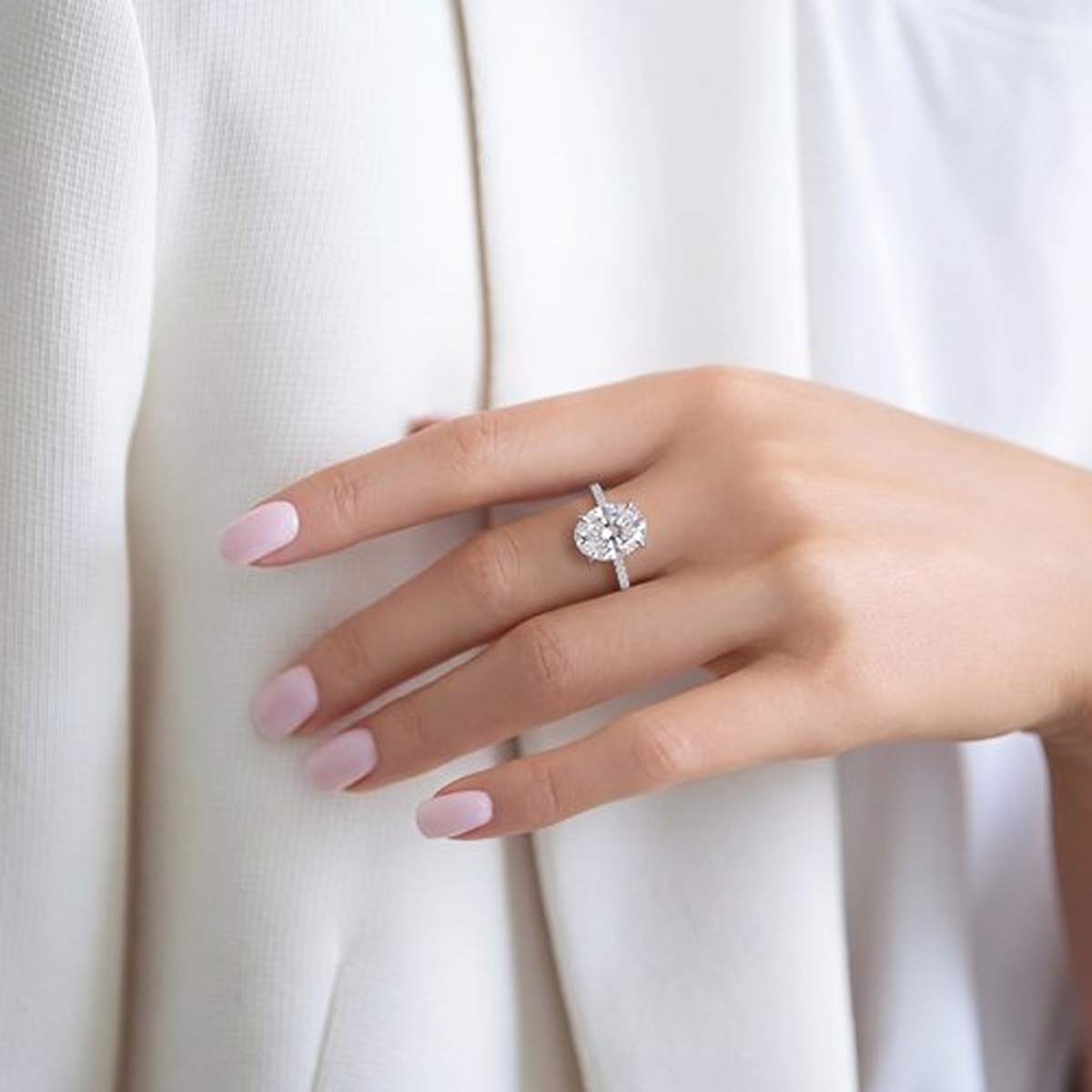 Liané | Halo Oval Ring